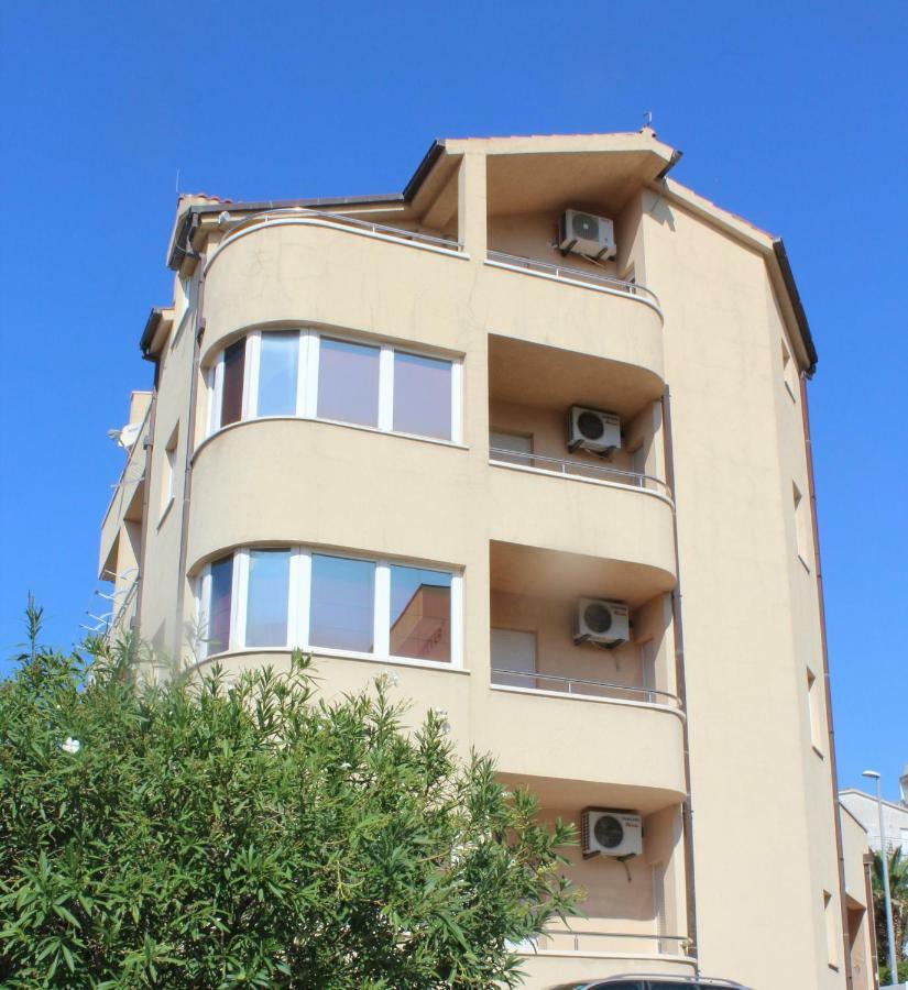 Apartman Magdalena Galileo Plaza Makarska Eksteriør billede